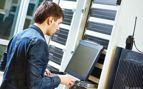 服务器工程师的日常工作内容包括哪些方面？