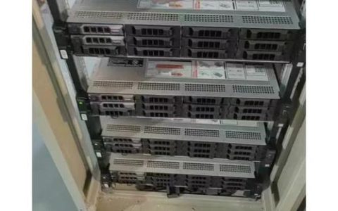 戴尔r720服务器采用了哪种架构？