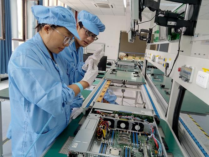 服务器类工作是干什么的