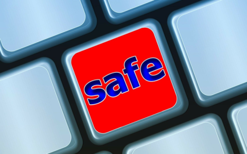 为什么在启用CDN后无法访问其他服务器？