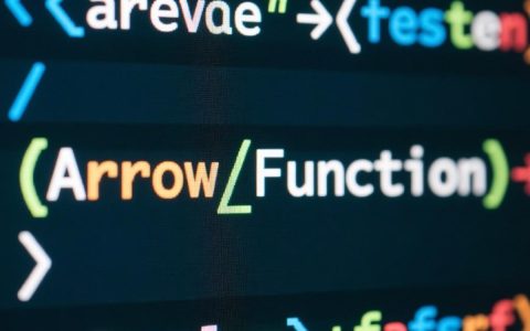 React箭头函数报错，this指向undefined到底怎么解决？