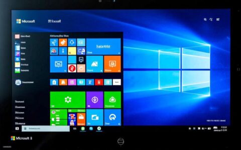 Win8系统突然打不出中文汉字，切换输入法也失灵了怎么办？