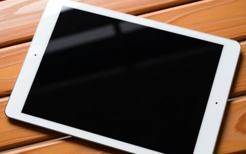iwork8开不了机黑屏，强制重启充电都没反应怎么办？