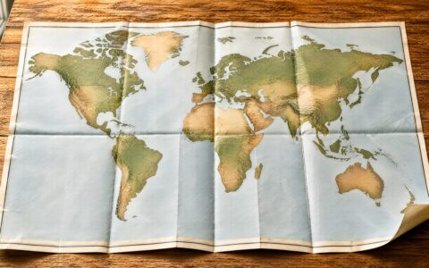 3个信号判断；多语言站点算不算独立